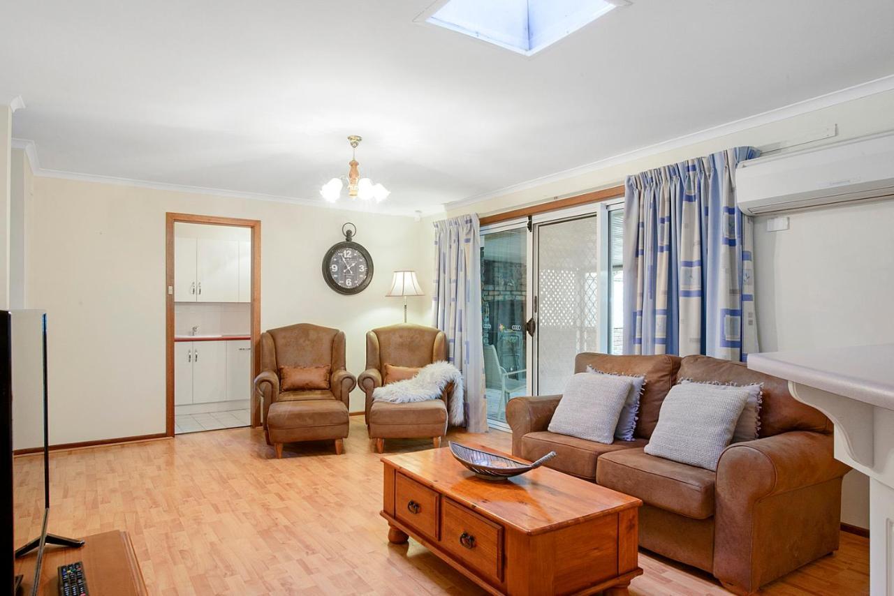 Moonta Bay Accommodation Port Moonta Экстерьер фото