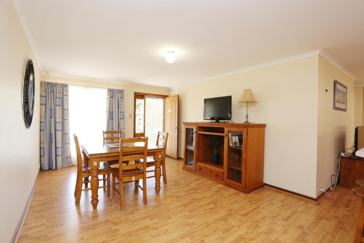 Moonta Bay Accommodation Port Moonta Экстерьер фото